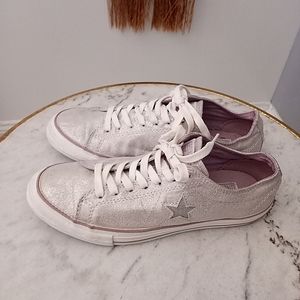 Converse one stars low top sneakers